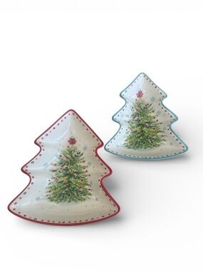 The Pioneer Woman Red and White Tree-Shaped Serving Platter